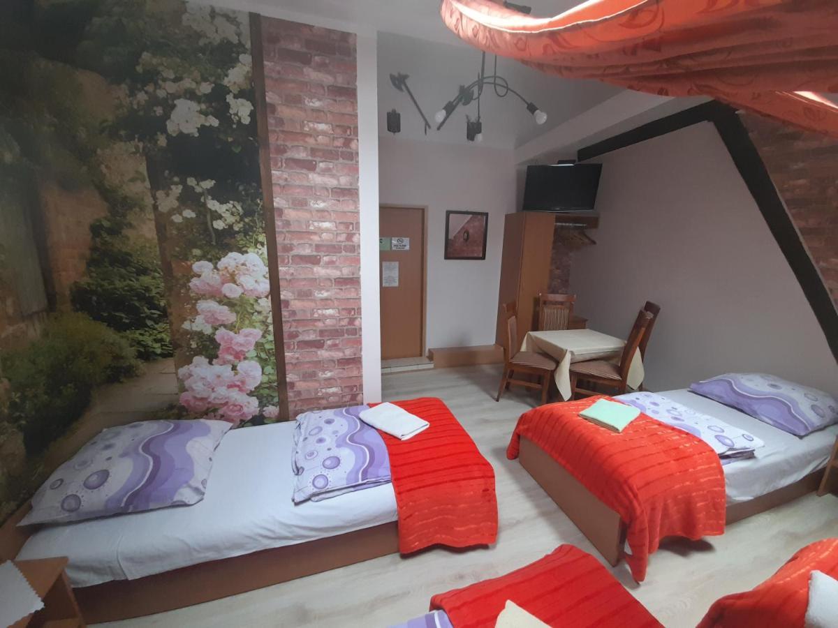 Green Hostel Krasków Dış mekan fotoğraf